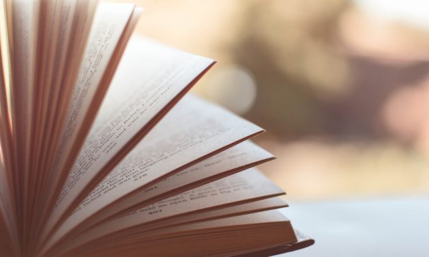 Lempikirja tuo lohtua pimeän keskelle