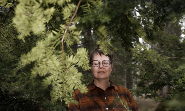 ”Erämaassa ei jää aikaa miettiä, millaisilla tavaroilla pitäisi ostaa itsensä onnelliseksi”