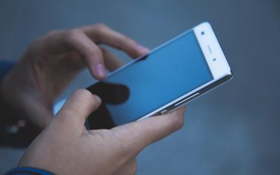 Oletko jatkuvasti puhelin kädessä? Näin saat arkeesi lisää älyvapaata aikaa