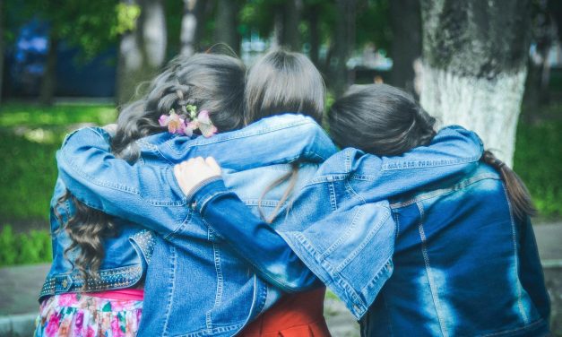 Miten ehkäistä erimielisyyksiä ystävän kanssa – ja onko joskus ainoa ratkaisu lopettaa ystävyys?